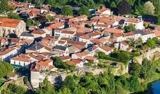 东区回乡建别墅为什么一定要选专业乡墅公司